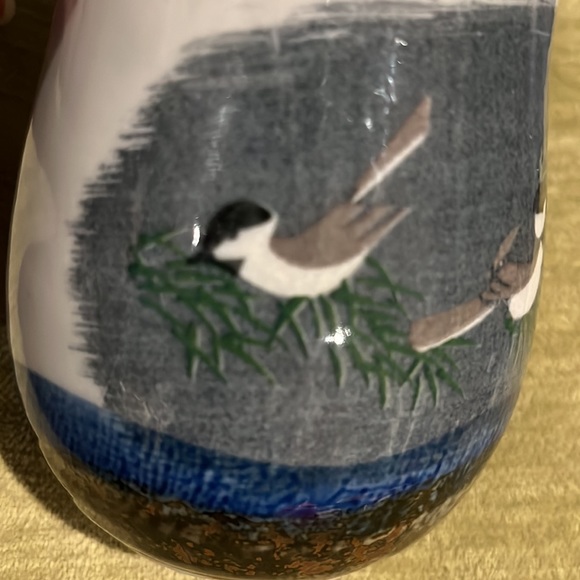 Art Pottery Mug with Chickadees. Copyrighted and signed “W. Morgan” - Picture 4 of 9